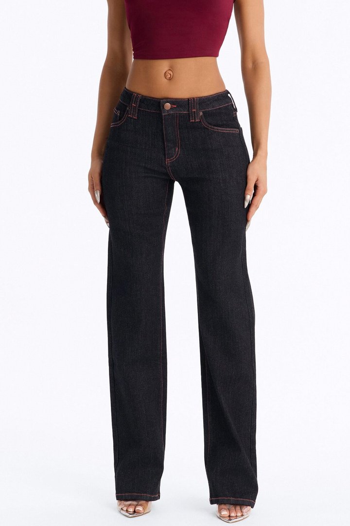 Hot To Trot Low Waist Stretch Straight Leg Jeans - Dark Wash