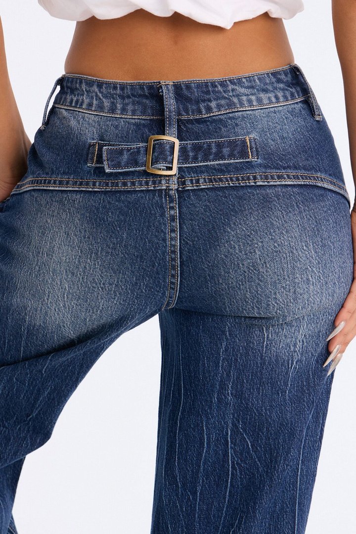 Caught You Looking Straight Leg Jeans - Dark Wash