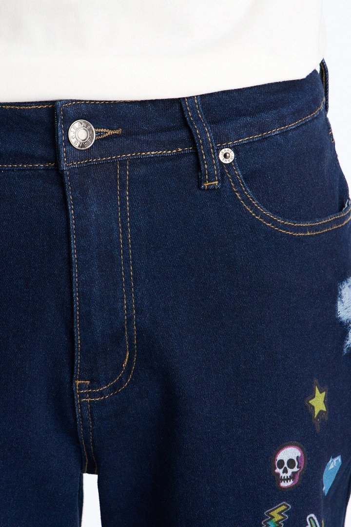 Relaxed Sticker Denim Short - Dark Wash