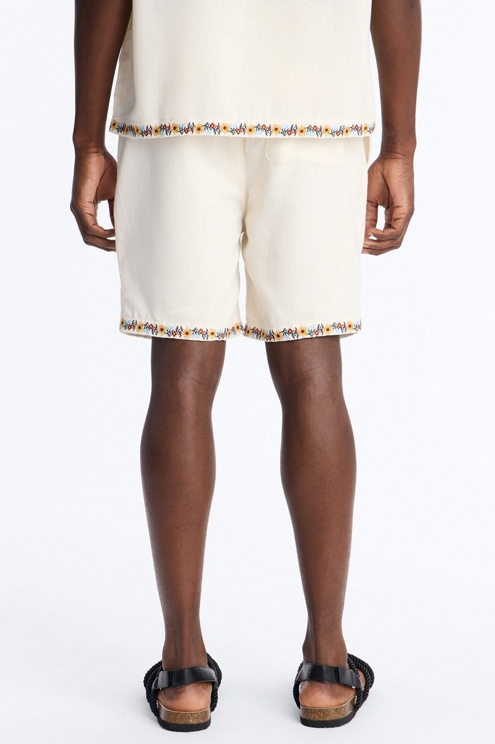 A Life In Balance Short - White
