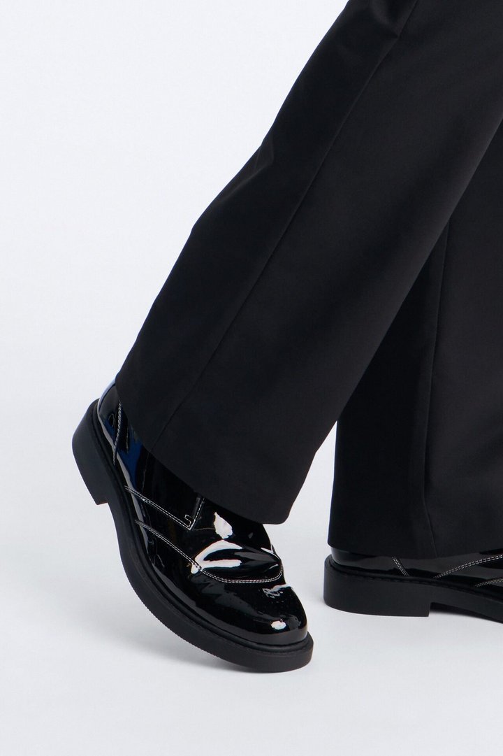 Faux Patent Leather Oxford Lace Up Shoes - Black