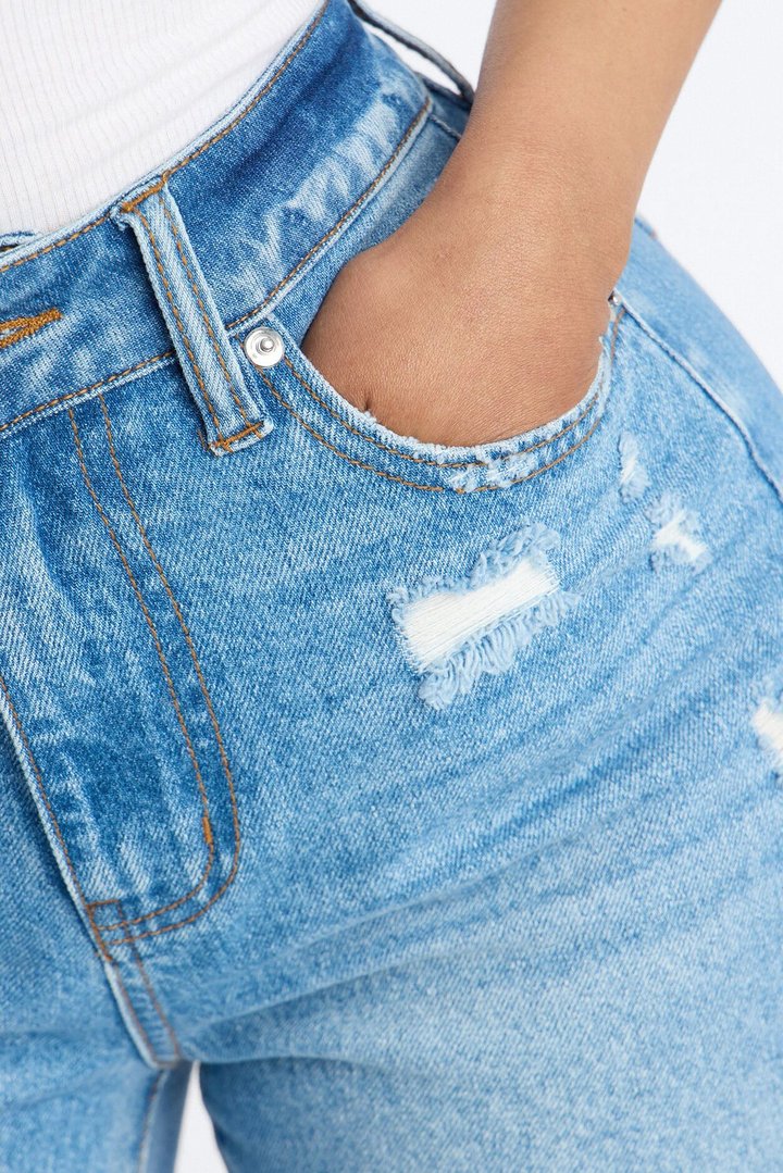 Hallie Hybrid Straight Leg Cigarette Jeans - Medium Wash