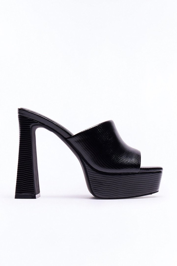 Calista Ultra Platform Heels - Black