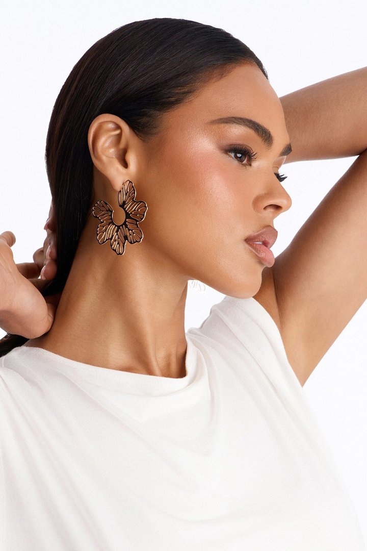 Island Bloom Floral Hoop Earrings - Gold