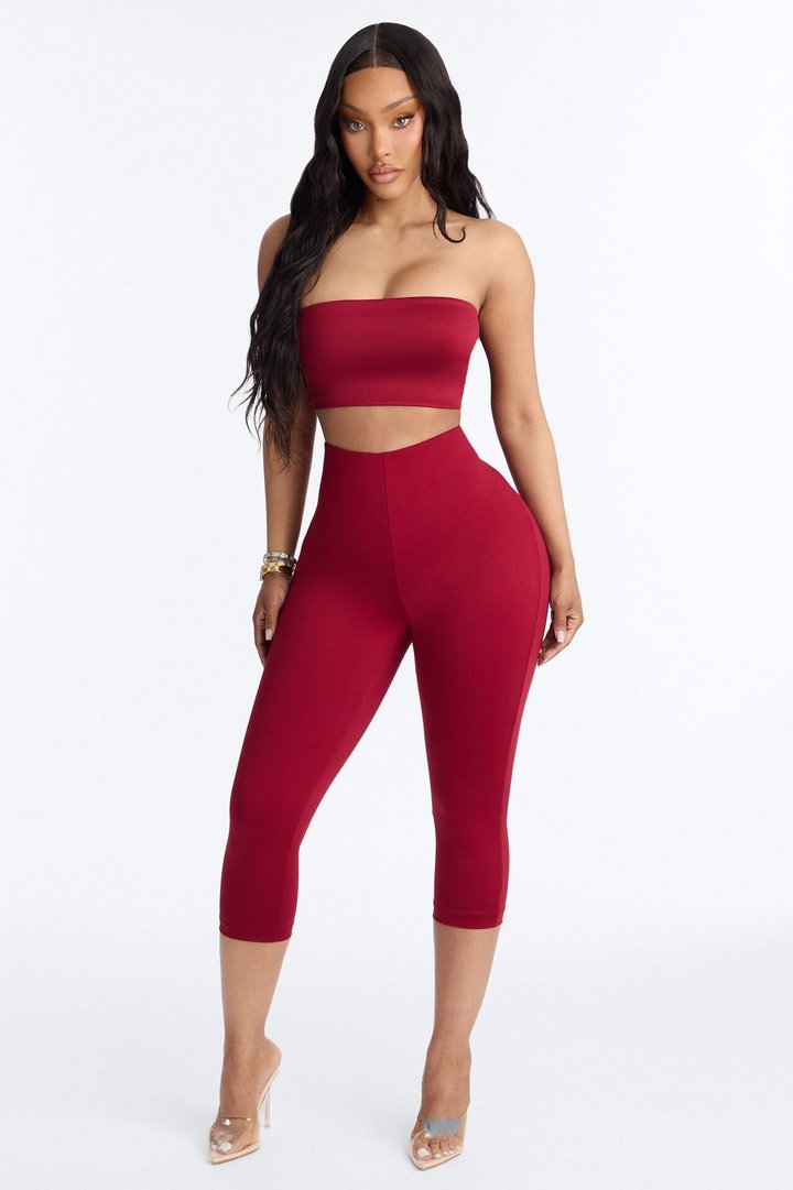 Contour Double Lined Capri Pant - DarkRed