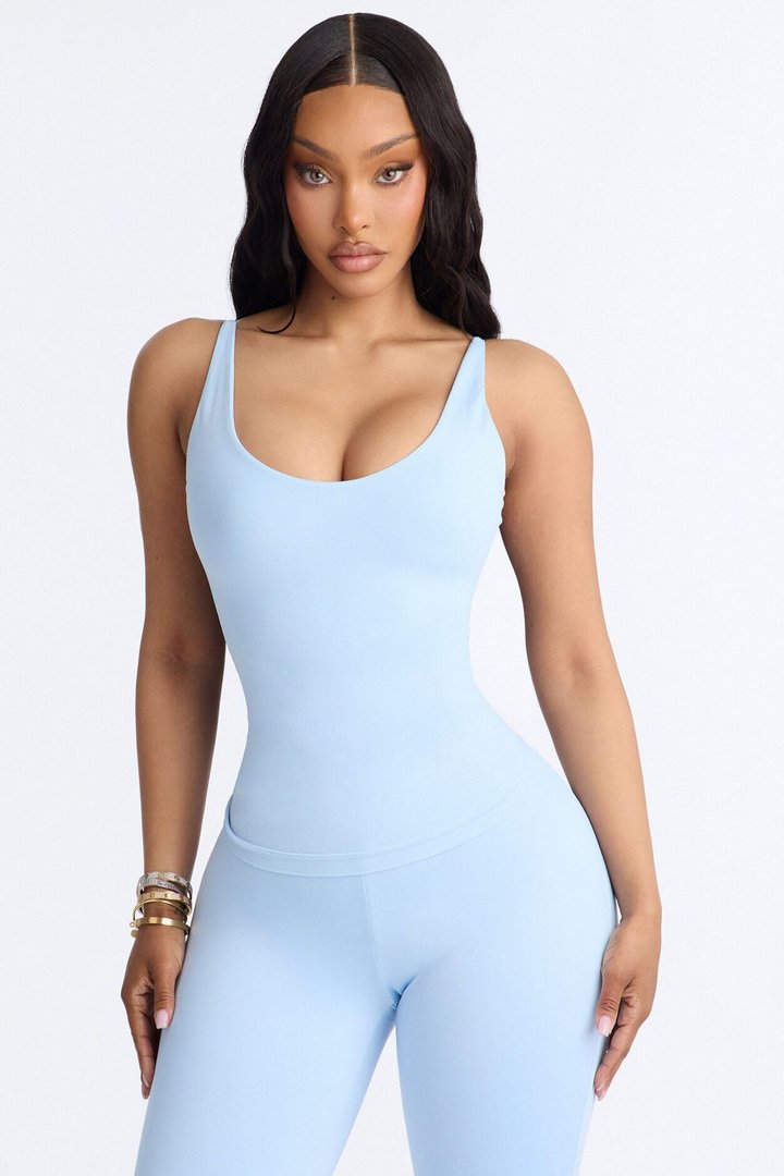 Seamless Smooth Double Lined Scoop Neck Cami Top - SkyBlue