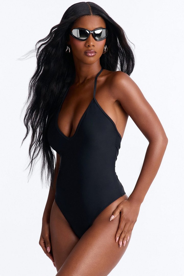 Hailey Ruched 1 Piece Swimsuit - Black