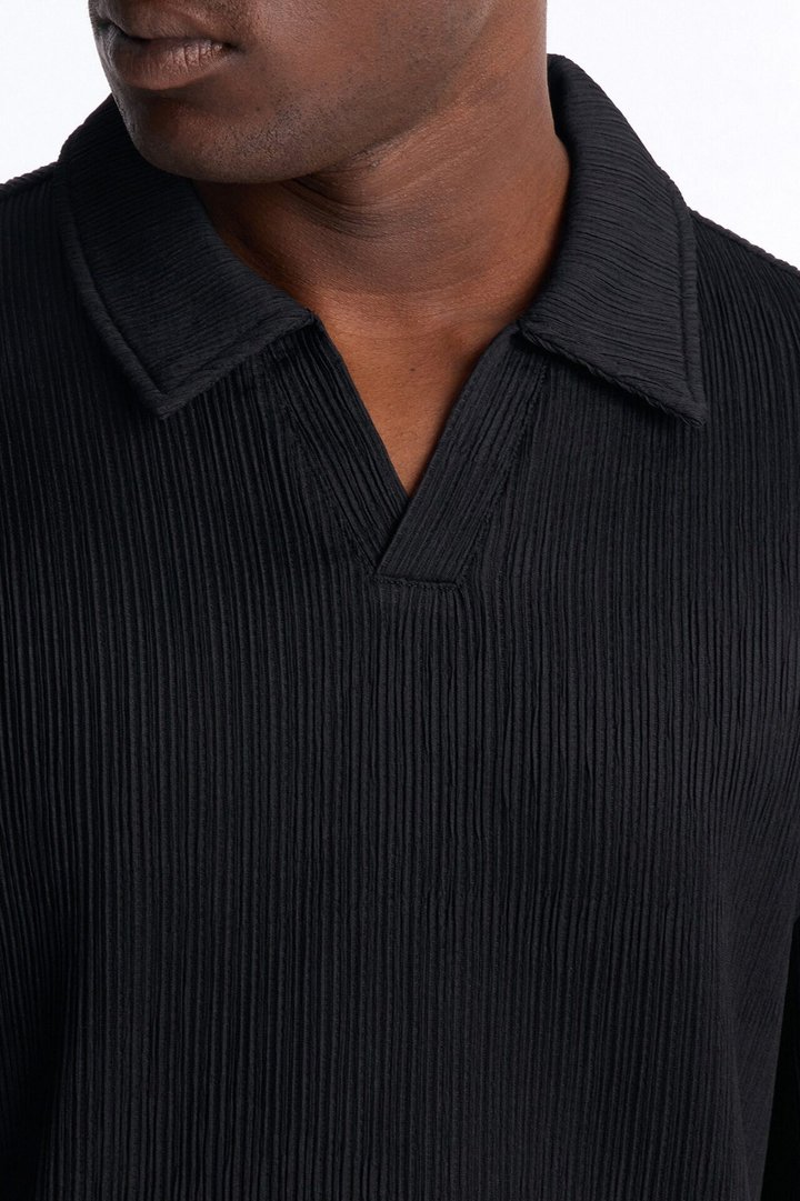 Pure Form Plisse Johnny Collar Polo - Black