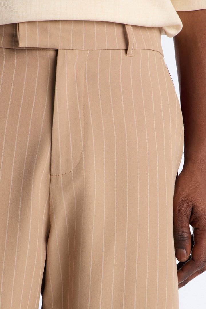 Baggy Elevated Side Stripe Short - Khaki/combo