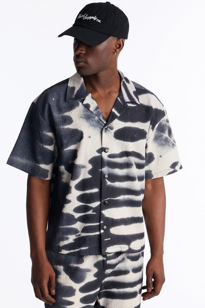Lunar Forge Textured Boxy Cropped Button Up Shirt - Grey/combo