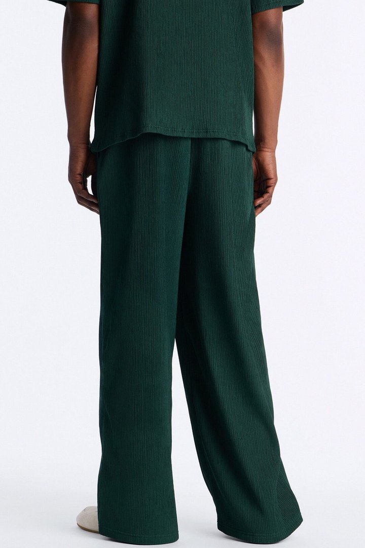 Pure Form Plisse Baggy Pant - Hunter Green
