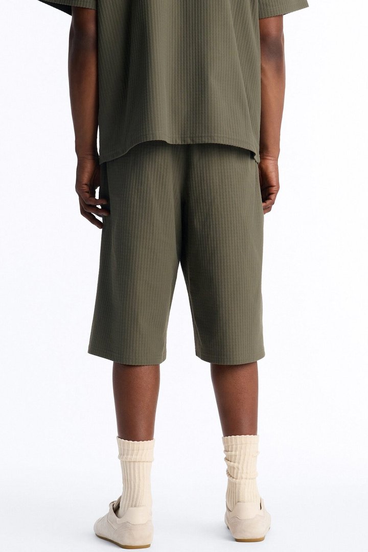 Terrance Textured Relaxed Short - Olive