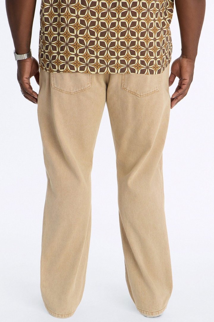 The Staple Straight Jean - Khaki