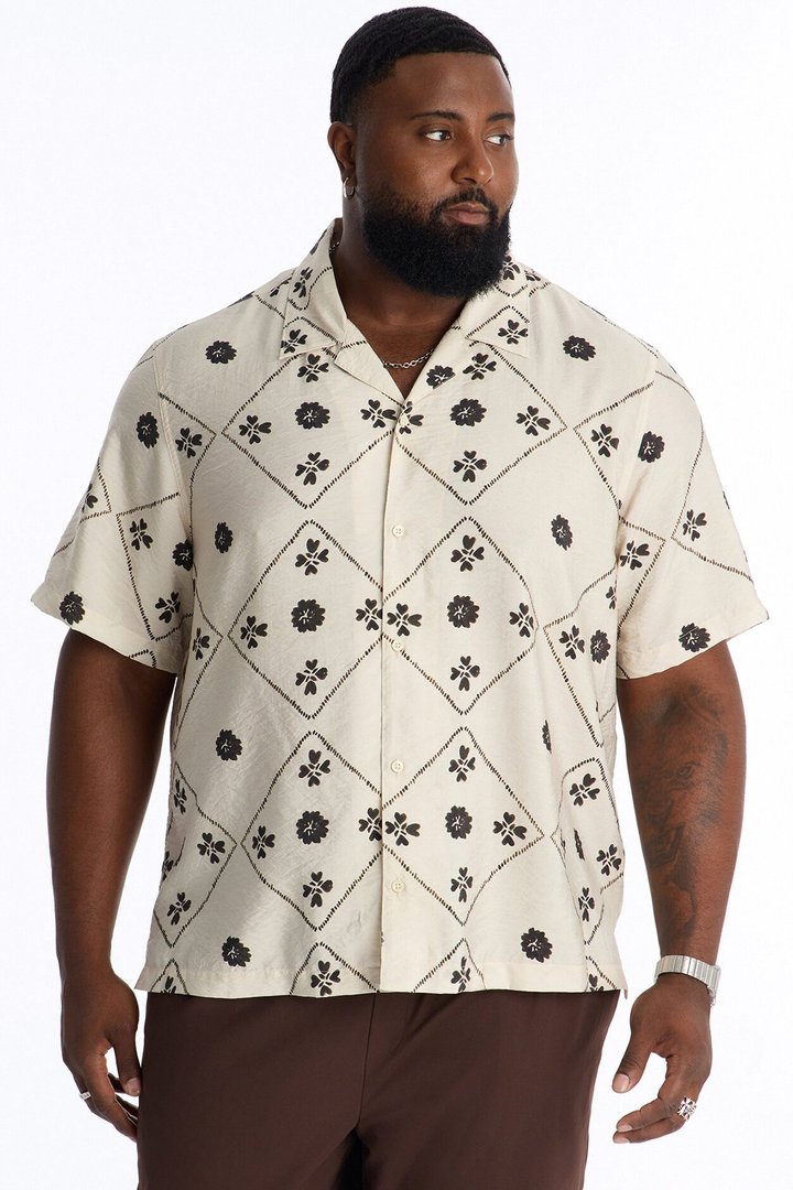 Languid Getaway Button Up Shirt - Cream/combo