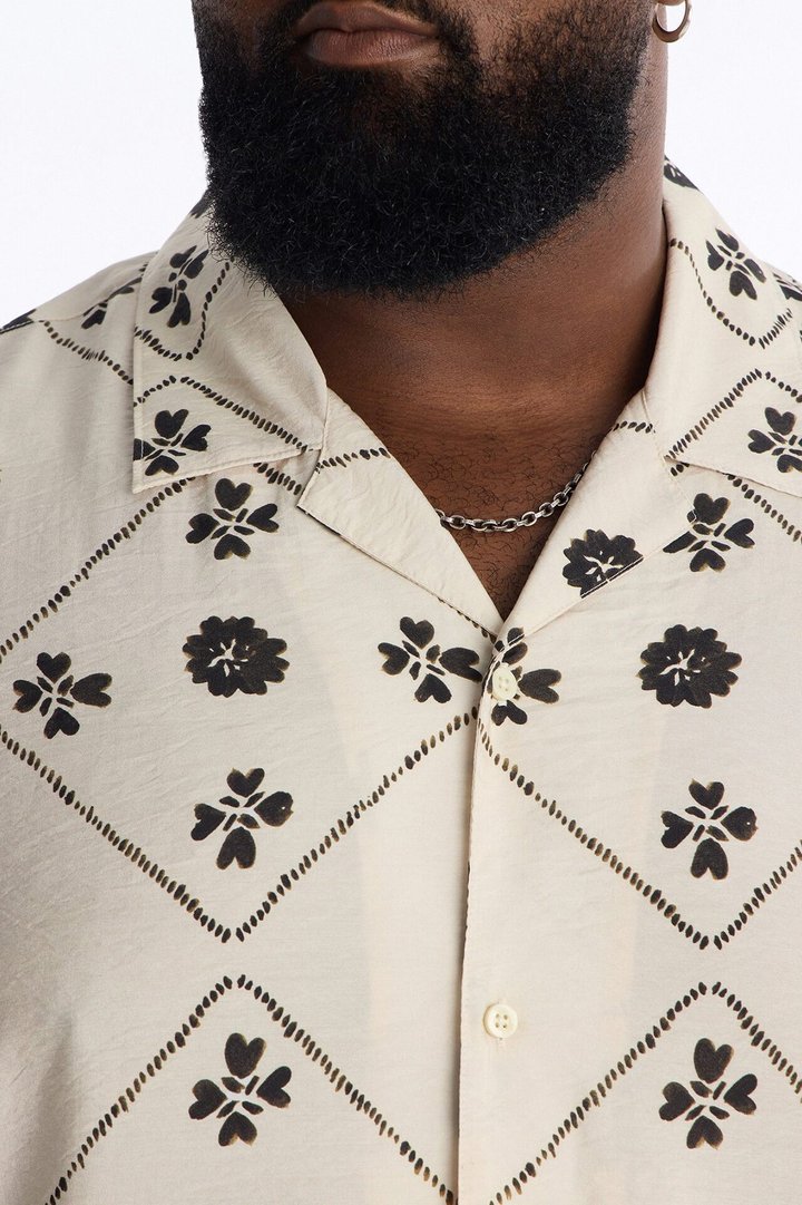 Languid Getaway Button Up Shirt - Cream/combo