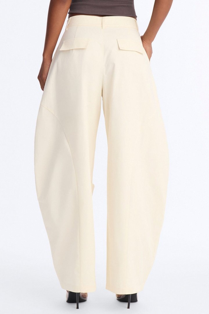 Cooler Than You Barrel Leg Pant 30″ - Ivory