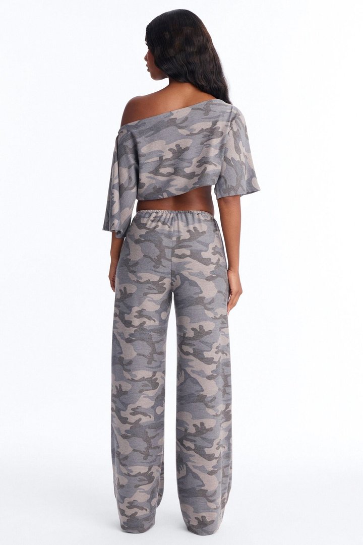 You Saw Nothing Cropped Camo Pant Set - Olive/combo