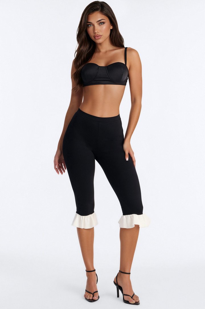 Daisy High Rise Ruffle Trim Ponte Capri Leggings - Black/White