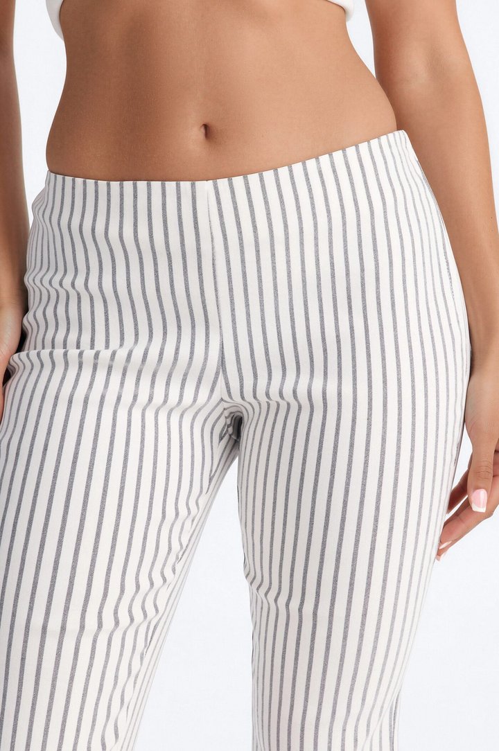 Sailor's Sweetheart Skinny Printed Capri Pant - White/combo