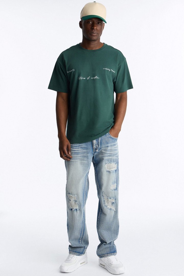 Straight Classic Destroyed Jean - Light Blue Wash
