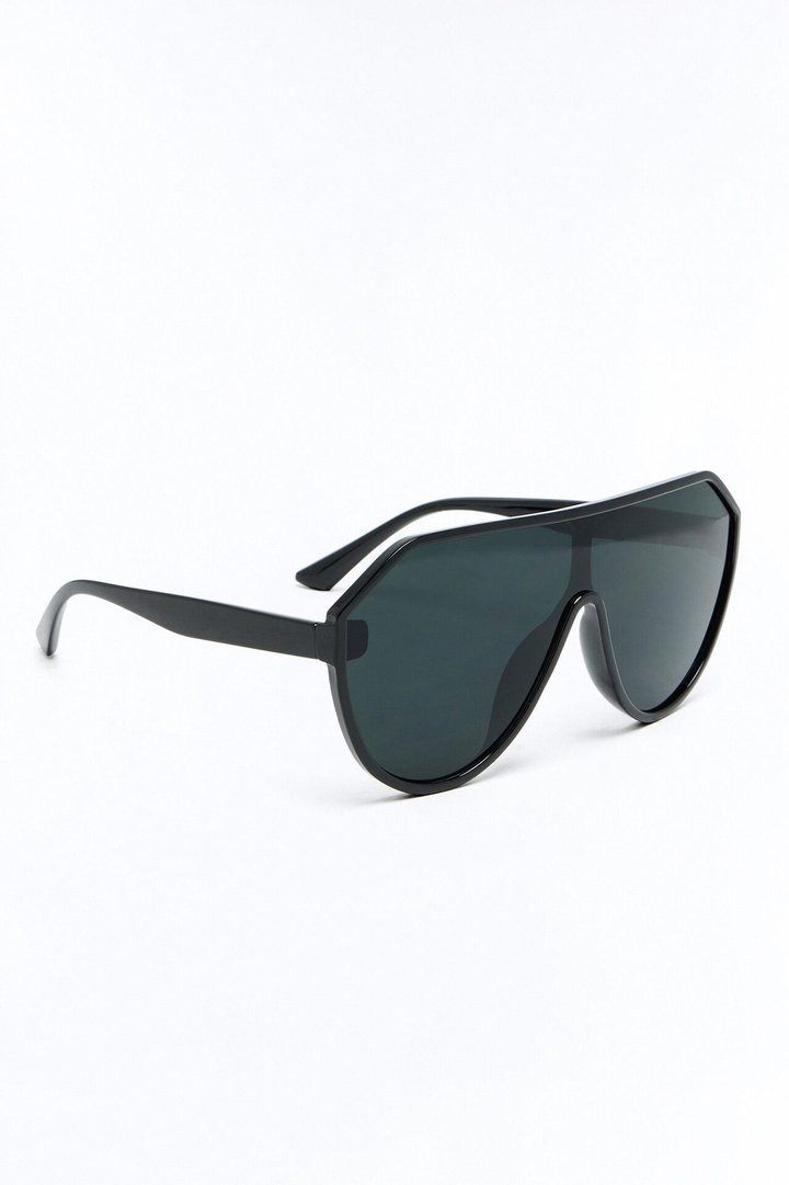 Waiting On You Sunglasses - Black