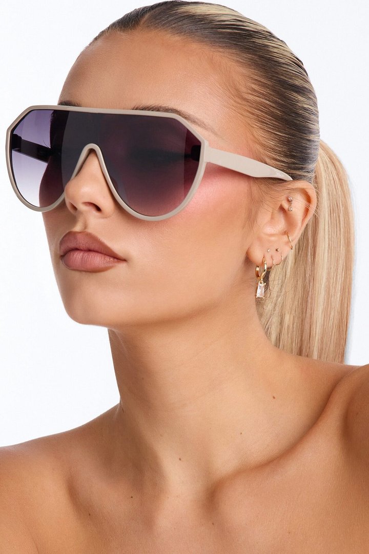 Waiting On You Sunglasses - Grey