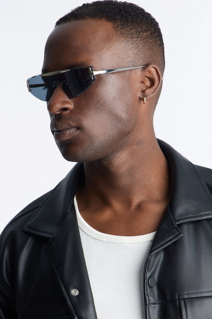 Between The Mirage Shield Sunglasses - Silver/Black