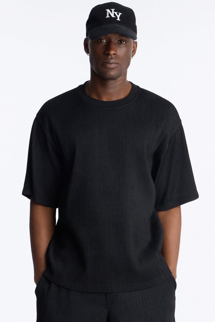 Pure Form Plisse Tee - Black