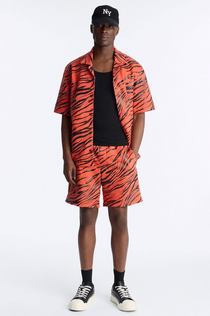 Relaxed Can't Be Tamed Short - Orange