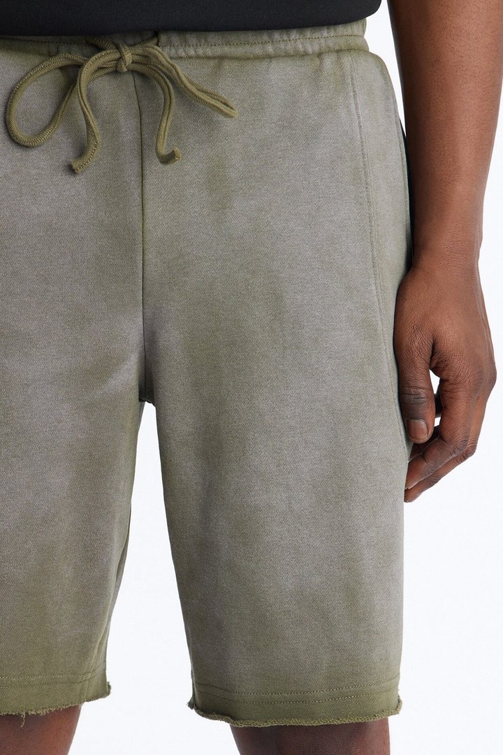 Boiler Washed Raw Hem Sweatshort - Khaki