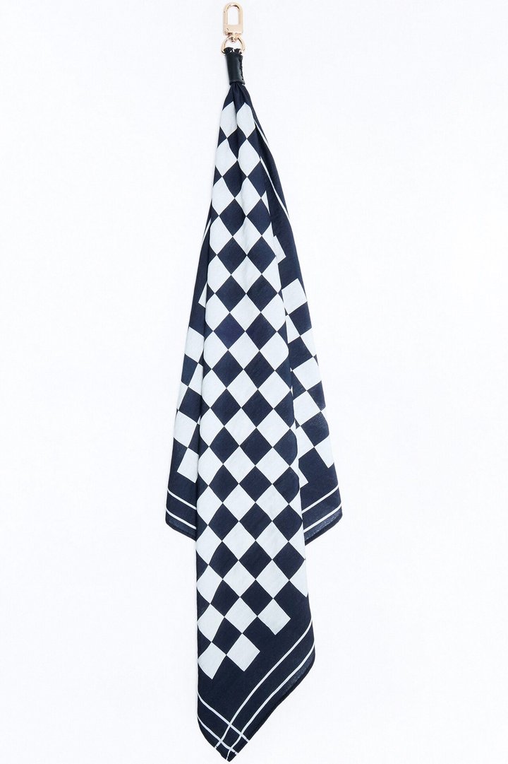 Checkered Graphic Bandana Keychain - Black/White