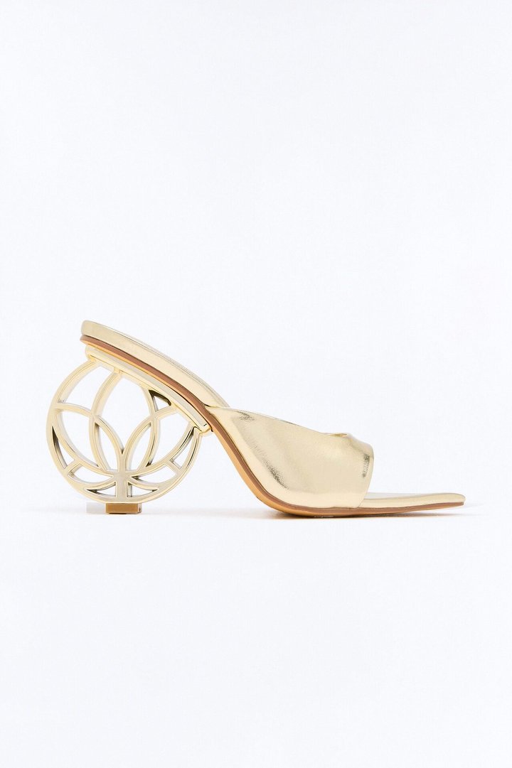 Lotus Dream Novelty Heels - Gold