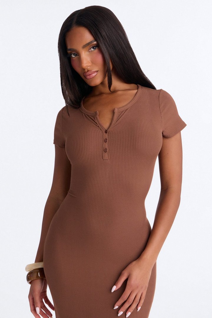 Madison Short Sleeve Midi Dresses - Brown