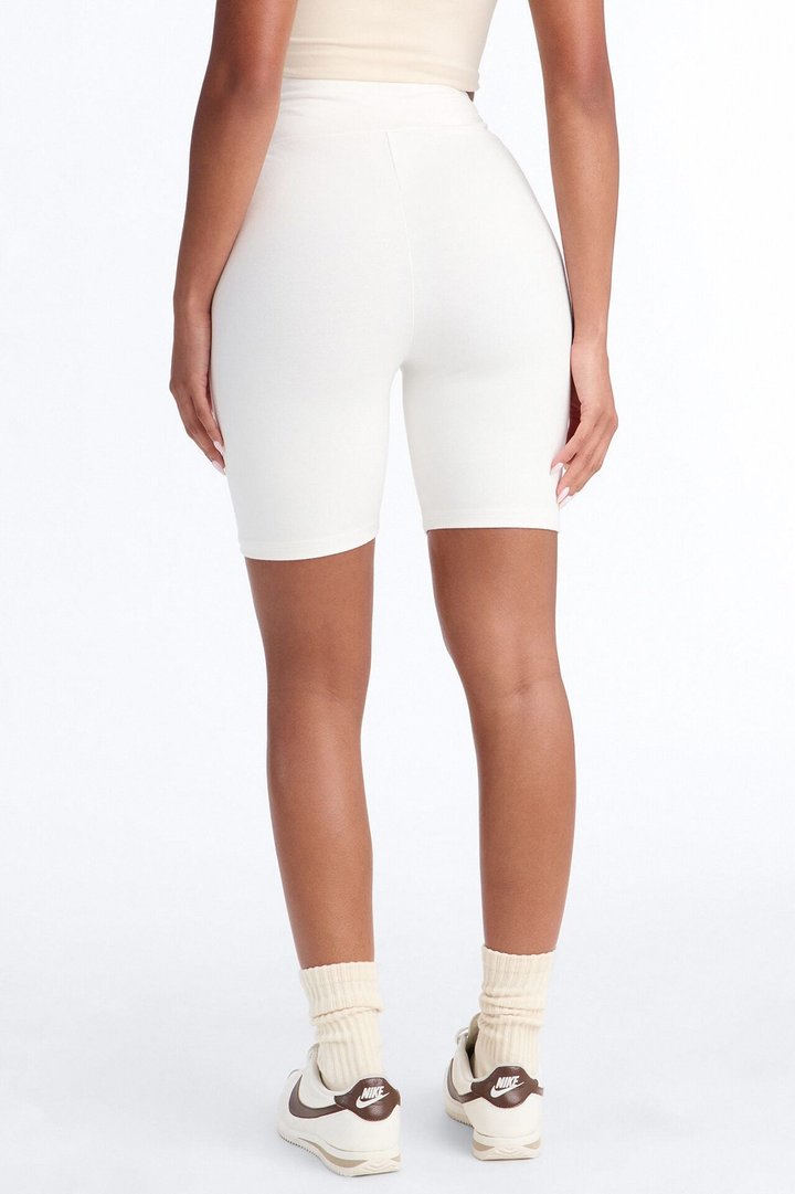 Quinn High Rise Everyday Cotton Biker Short 7″ - White