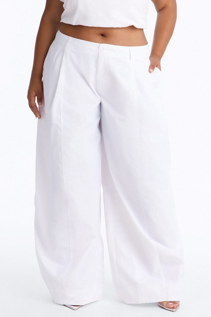 Brooke Barrel Leg Windbreaker Pant - White