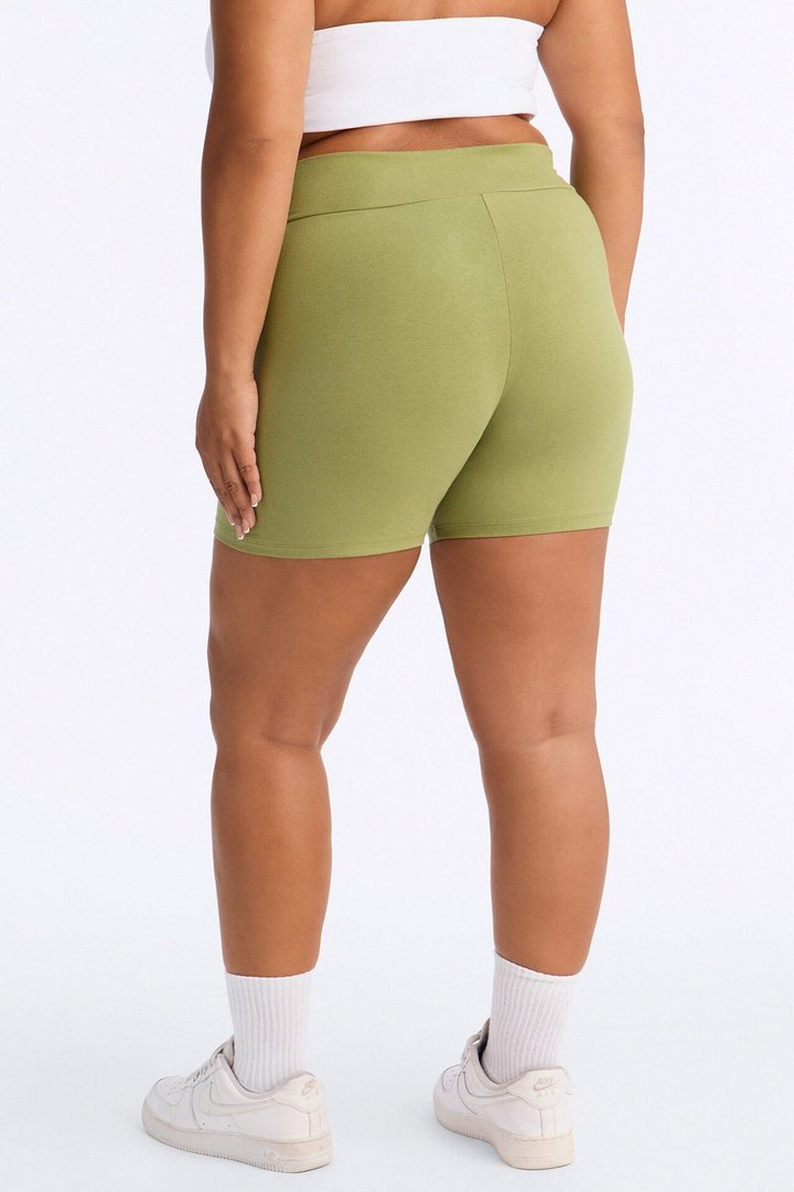 Quinn Mid Rise Everyday Cotton Biker Short 5″ - Moss
