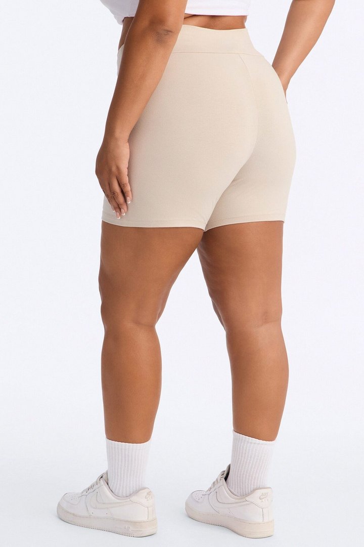Quinn Mid Rise Everyday Cotton Biker Short 5″ - Stone