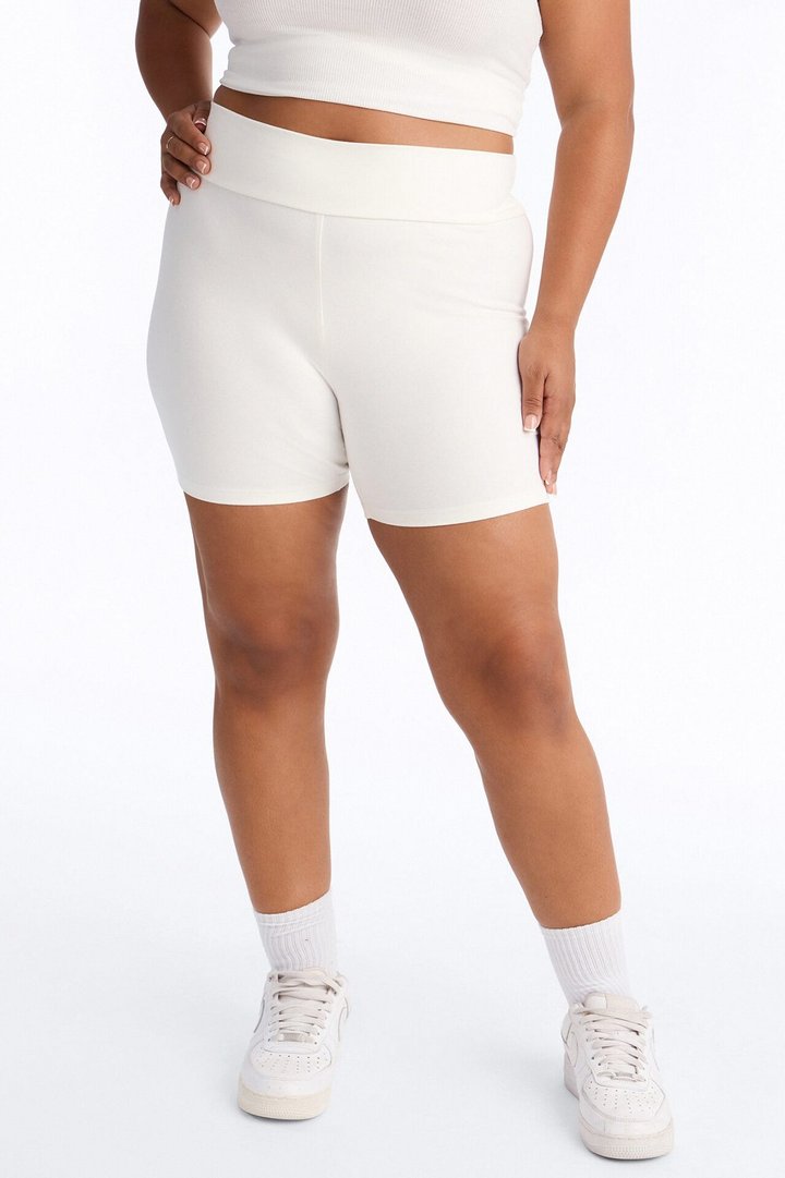 Quinn Mid Rise Everyday Cotton Biker Short 5″ - White