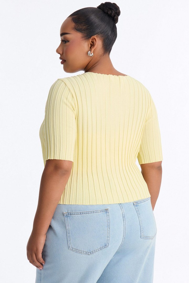 Kenny Short Sleeve Sweater Top - Butter Yellow