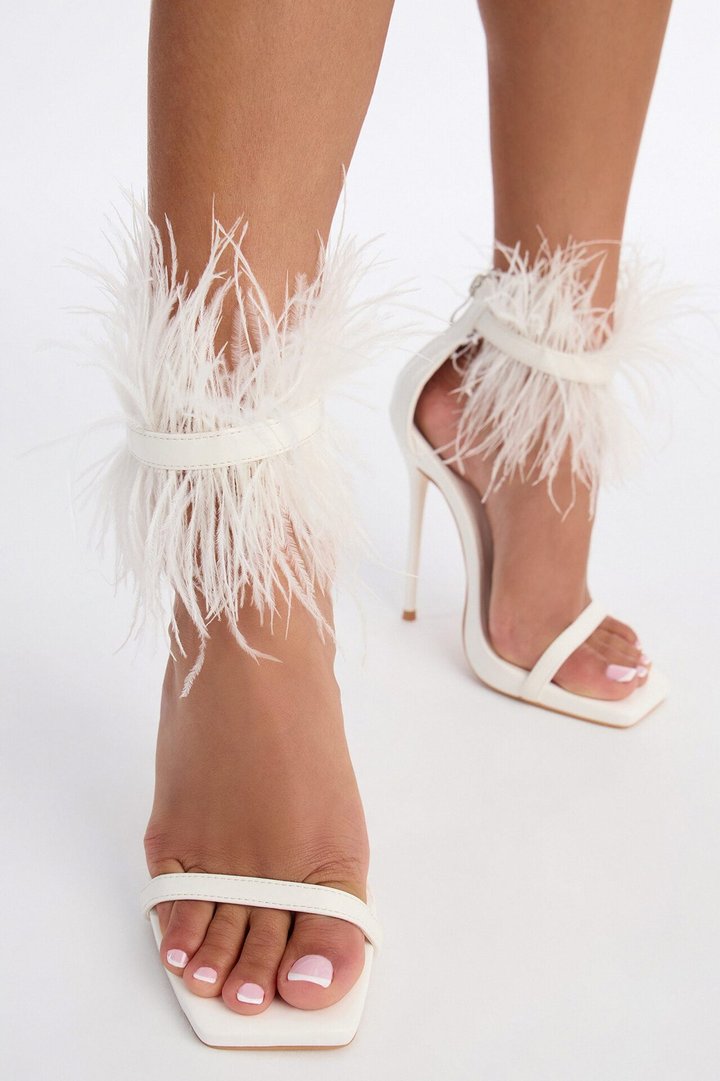 Gatsby Feather Stiletto Heels - White