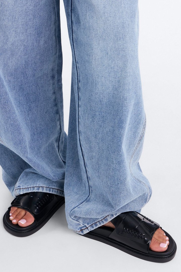 Nicola Loafter Slides - Black