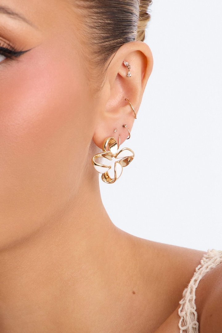 Star Lily Stud Earrings - White/Gold