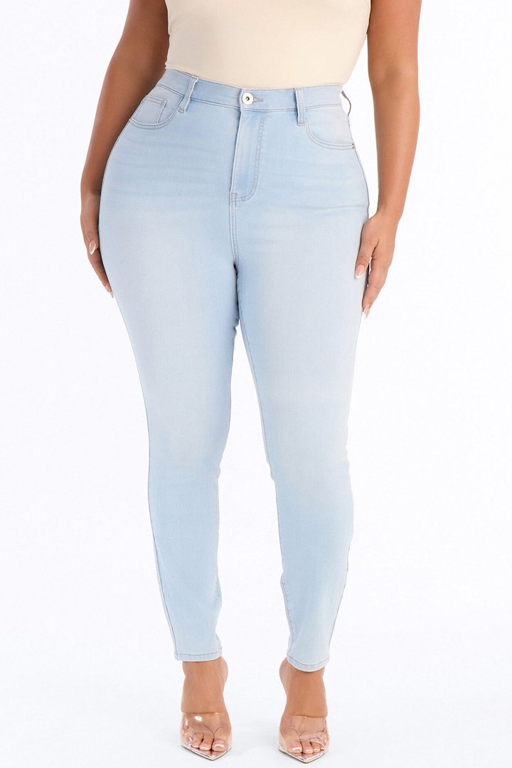 Show Off The Curves Super Stretch Booty Lifter Skinny Jeans - Light Wash
