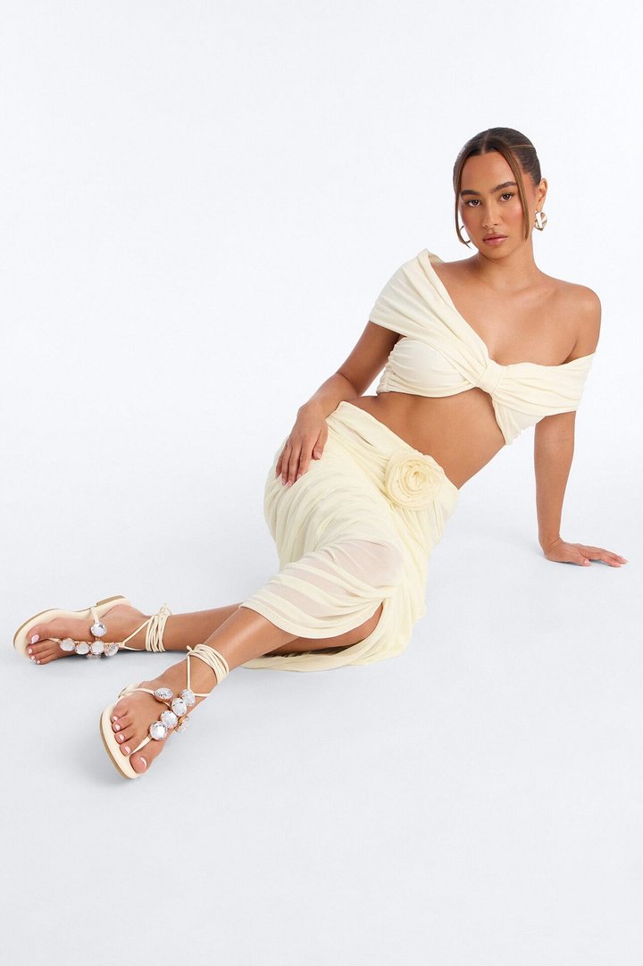Gems Wrap Up Sandals - Cream