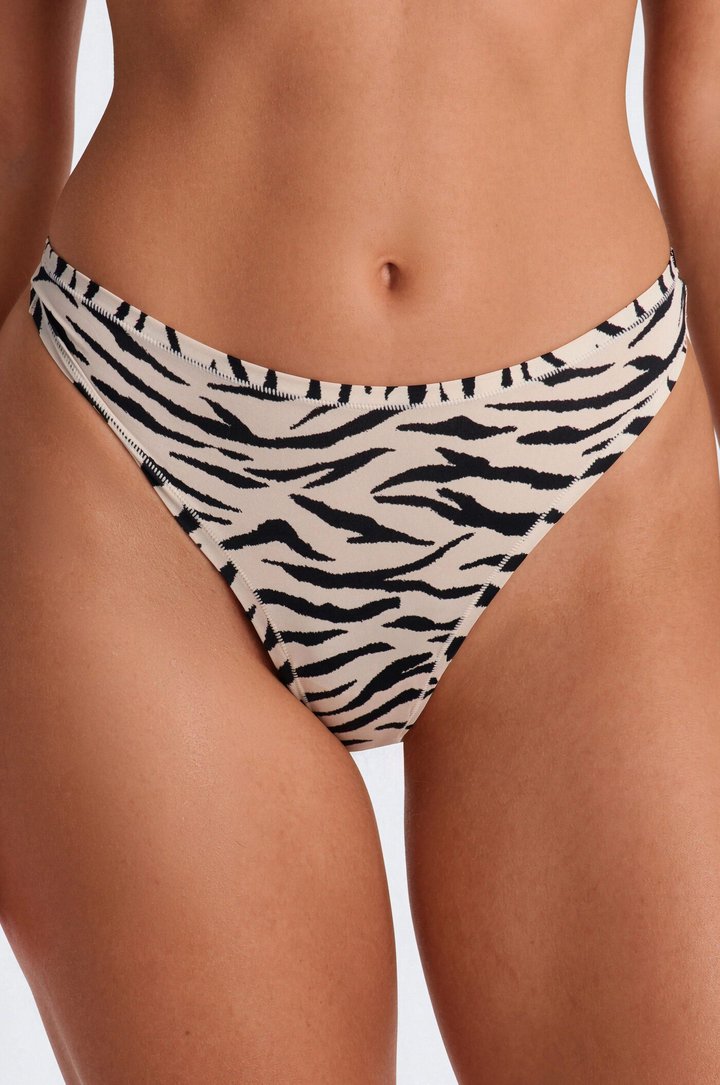 Flexible Fit Comfort Stretch Thong - Ivory/combo