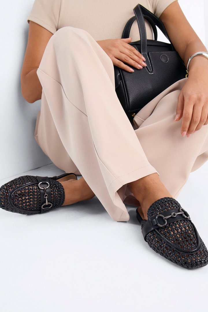 Nelson Hardware Flats - Black