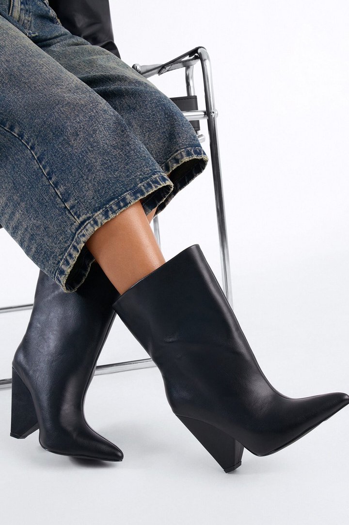 Nano Novelty Booties - Black