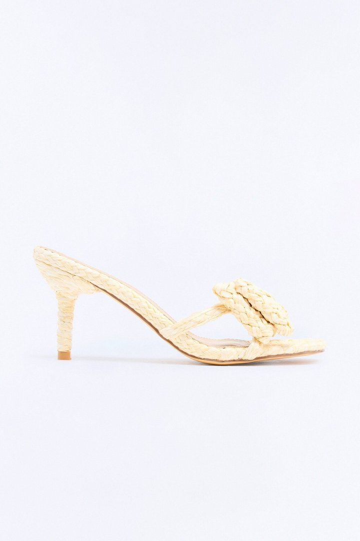 Sandy Town Raffia Bow Heels - Natural