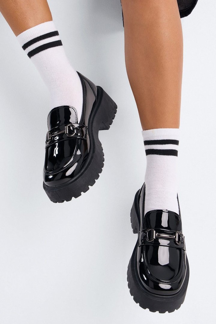 Treating You Right Loafers - Black