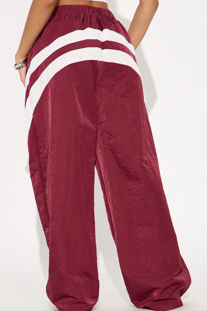 Follow The Curve Windbreaker Track Pant - Burgundy